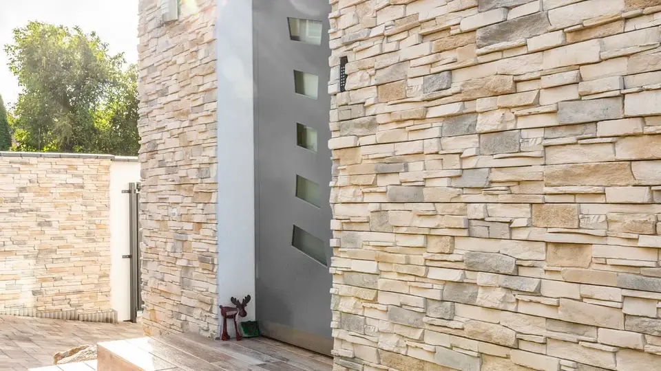 Concrete vs. Thincrete: Choosing the Right Cladding for Your Space